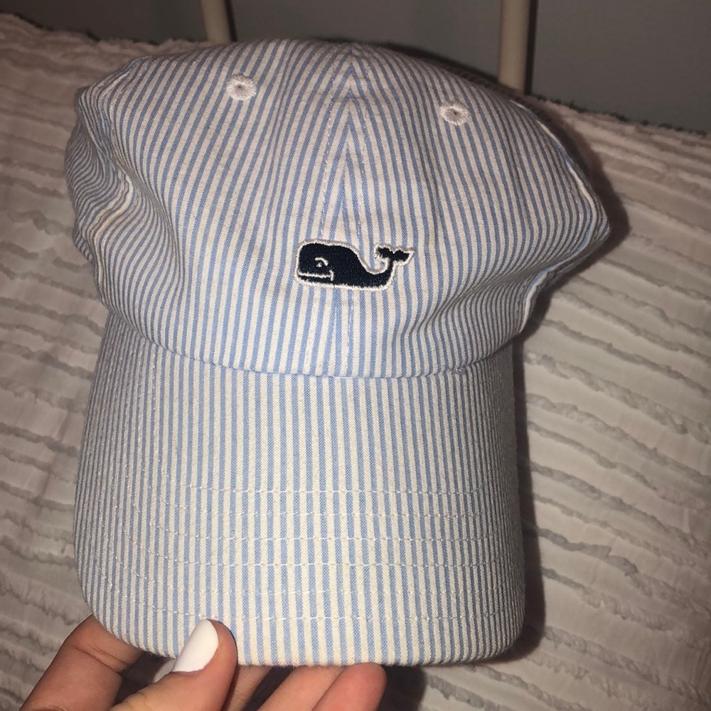 Blue Stripped Vineyard Vines hat